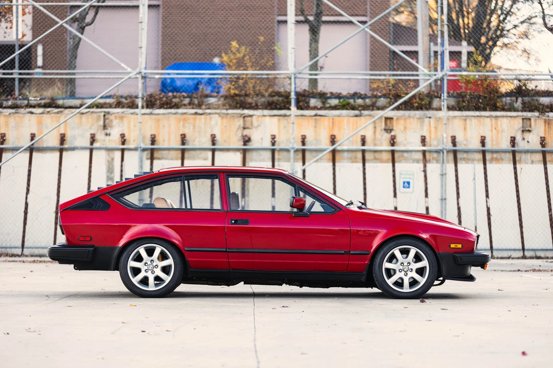 1985 Alfa Romeo Alfetta GT - Image 10 of 31