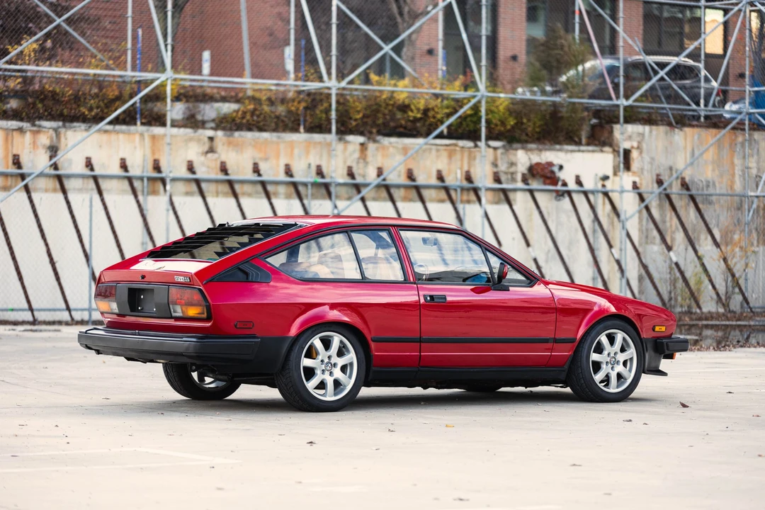 1985 Alfa Romeo Alfetta GT - Image 9 of 31