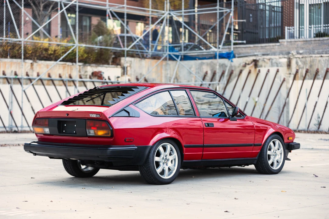 1985 Alfa Romeo Alfetta GT - Image 8 of 31