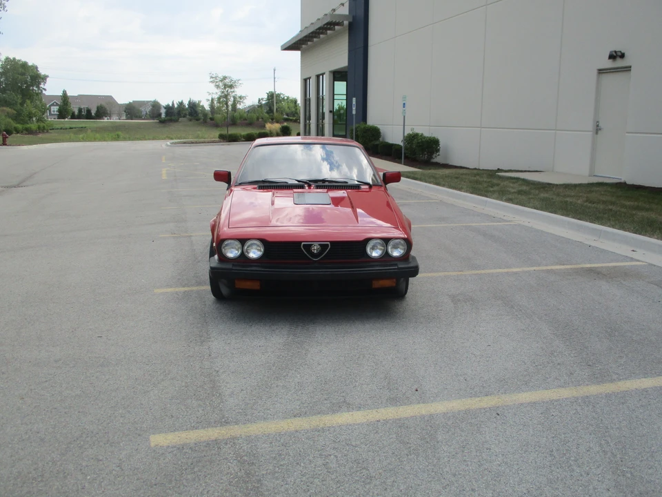 1985 Alfa Romeo Alfetta GT - Image 3 of 31