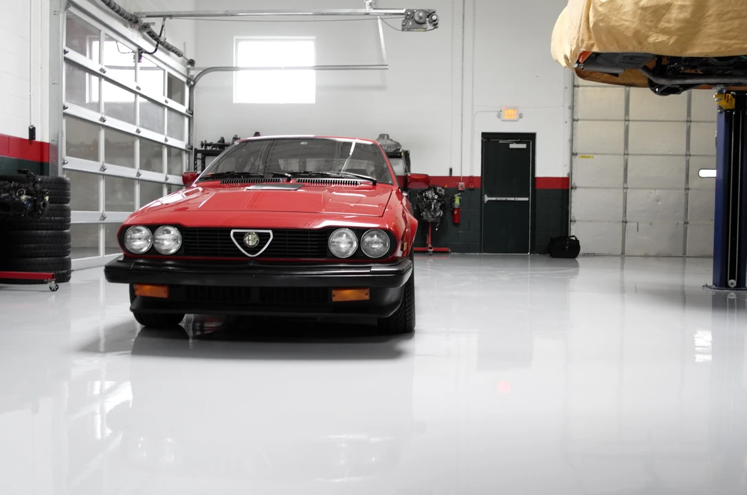 1985 Alfa Romeo Alfetta GT - Image 7 of 31