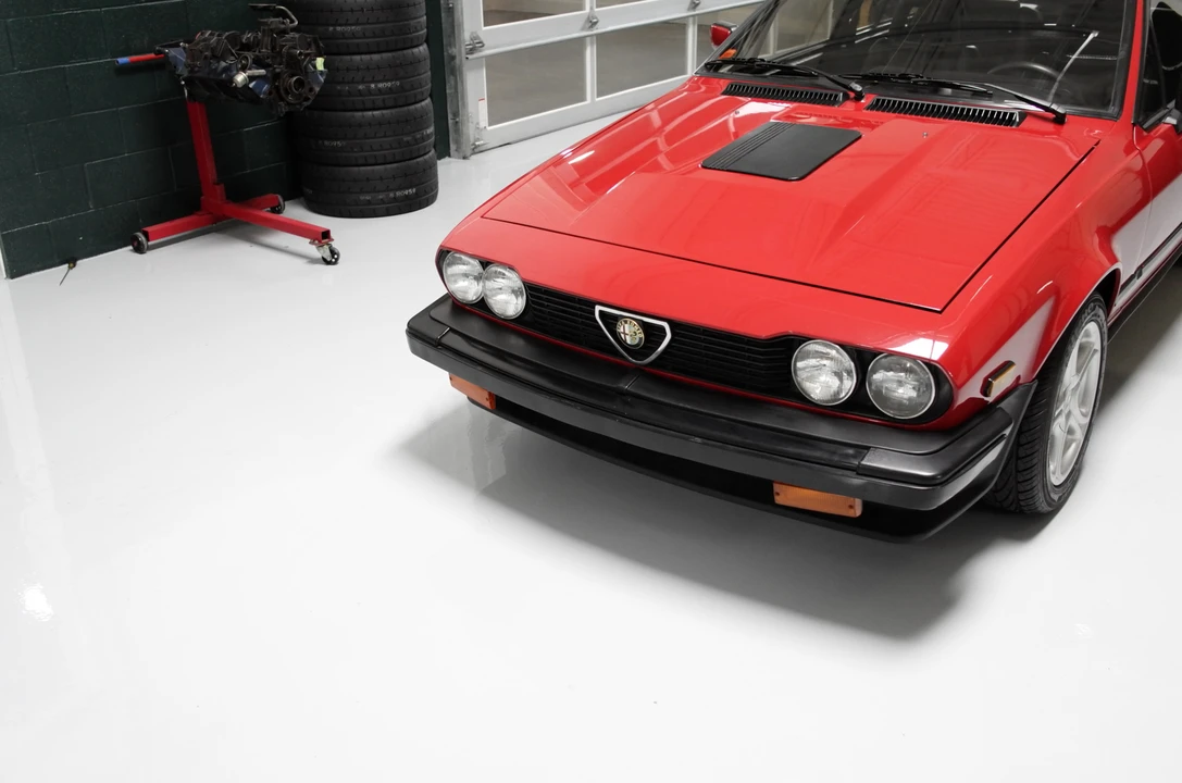 1985 Alfa Romeo Alfetta GT - Image 10 of 31