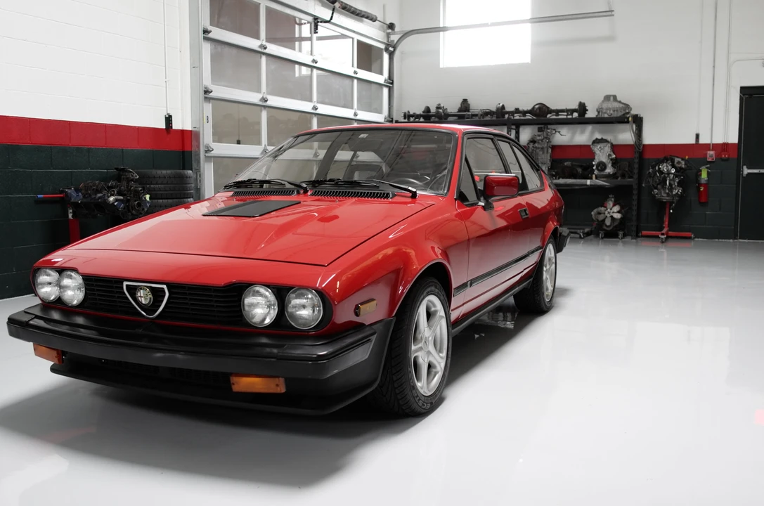 1985 Alfa Romeo Alfetta GT - Image 2 of 31