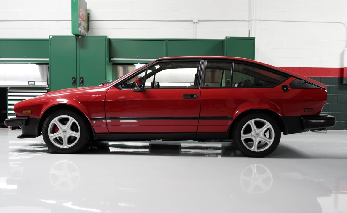 1985 Alfa Romeo Alfetta GT - Image 3 of 31