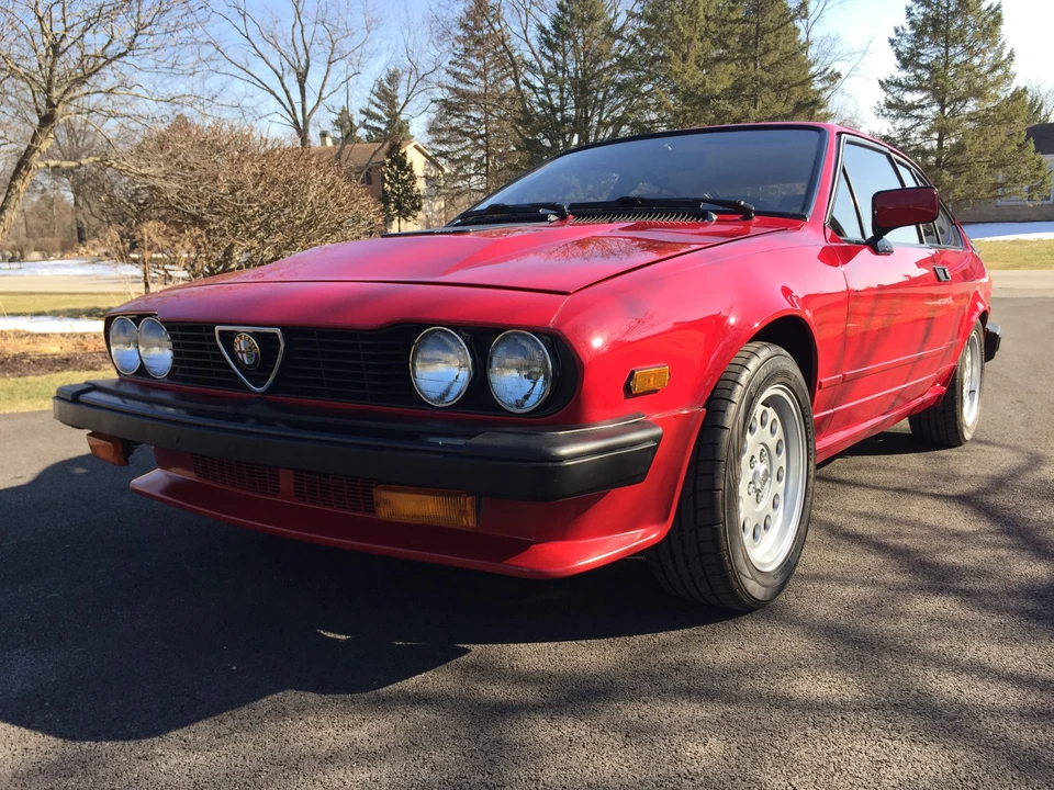 1985 Alfa Romeo Alfetta GT - Image 2 of 31