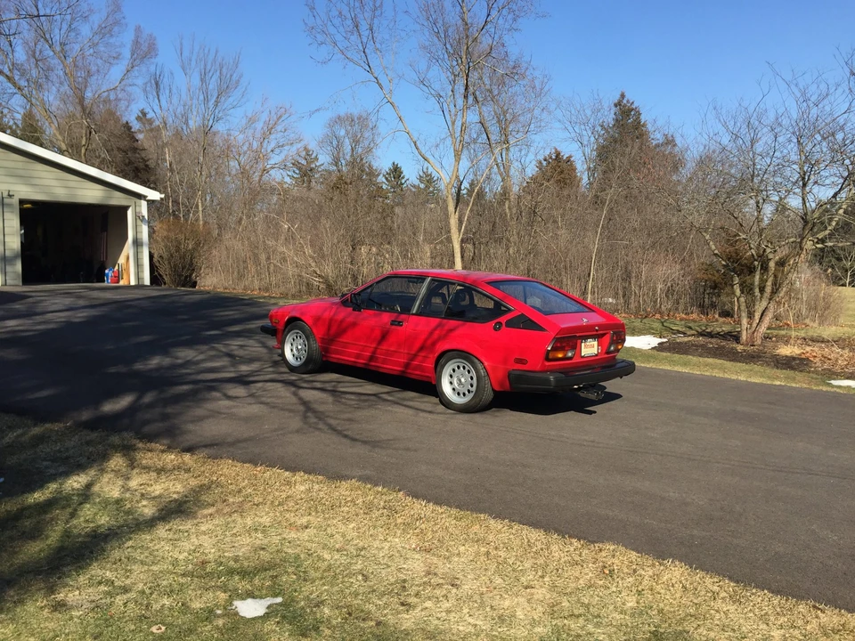 1985 Alfa Romeo Alfetta GT - Image 7 of 31