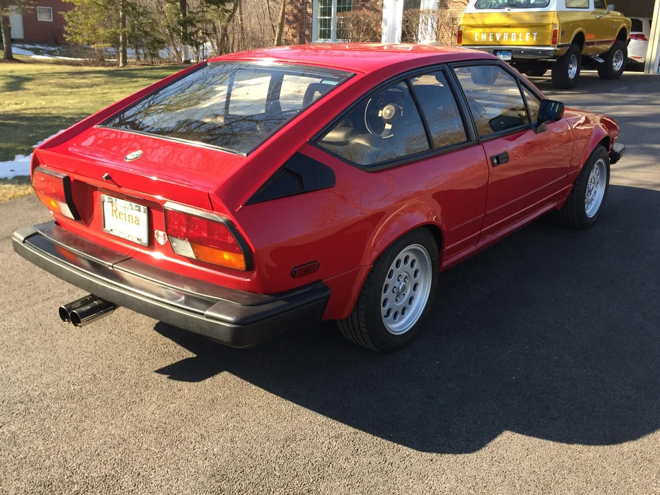 1985 Alfa Romeo Alfetta GT - Image 16 of 31