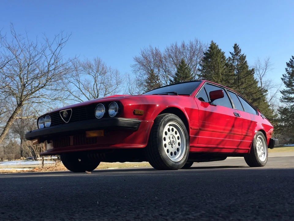 1985 Alfa Romeo Alfetta GT - Image 4 of 31