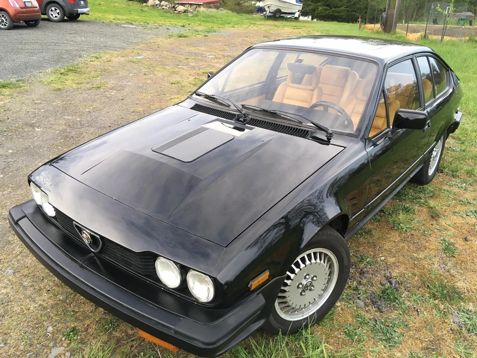 1985 Alfa Romeo Alfetta GT - Image 7 of 31