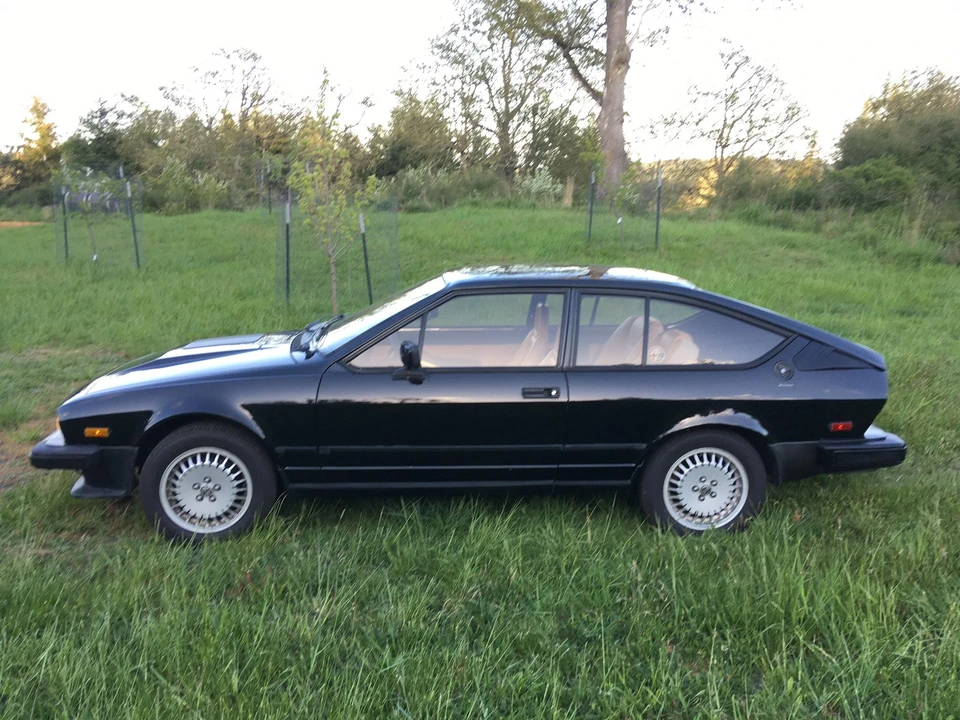 1985 Alfa Romeo Alfetta GT - Image 12 of 31