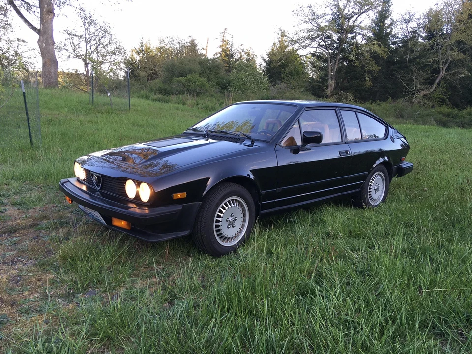 1985 Alfa Romeo Alfetta GT - Image 10 of 31