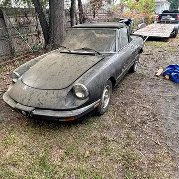 1985 Alfa Romeo Spider Convertible 2D