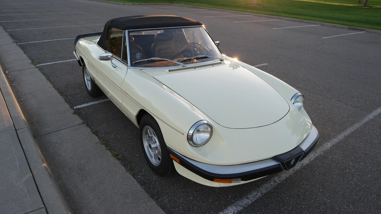 1985 Alfa Romeo Series 3 - Image 2 of 31