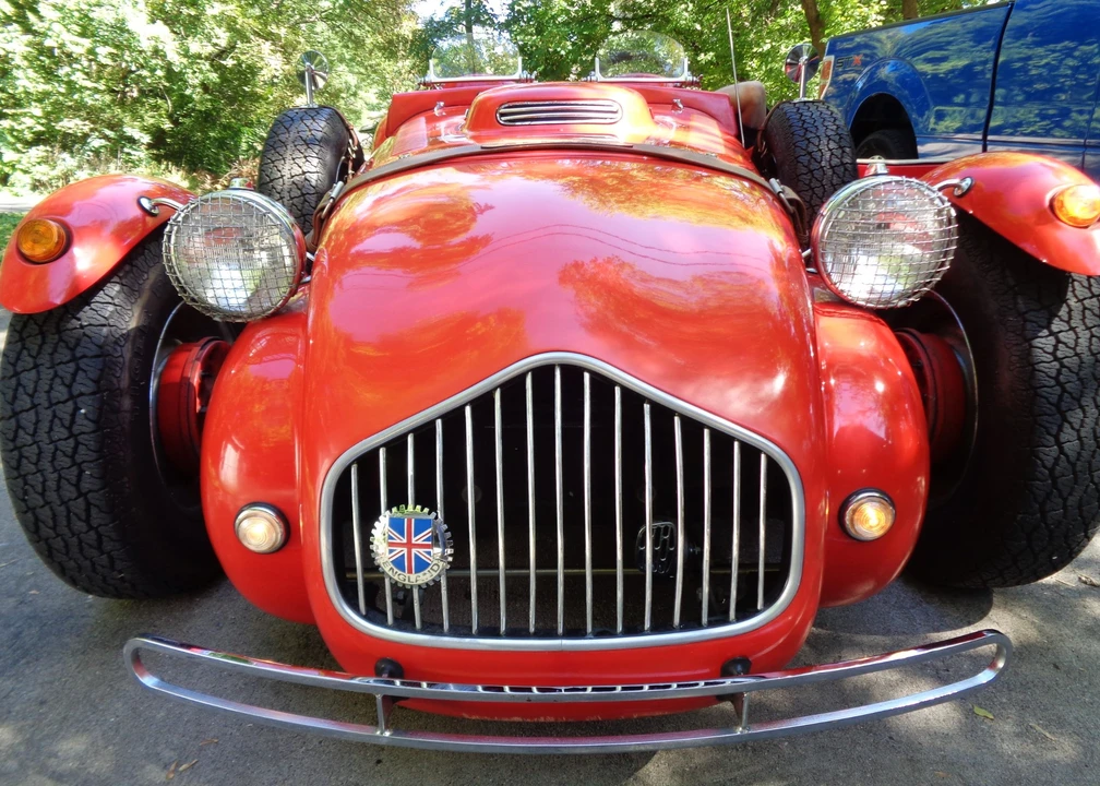 1985 Allard - Image 9 of 31