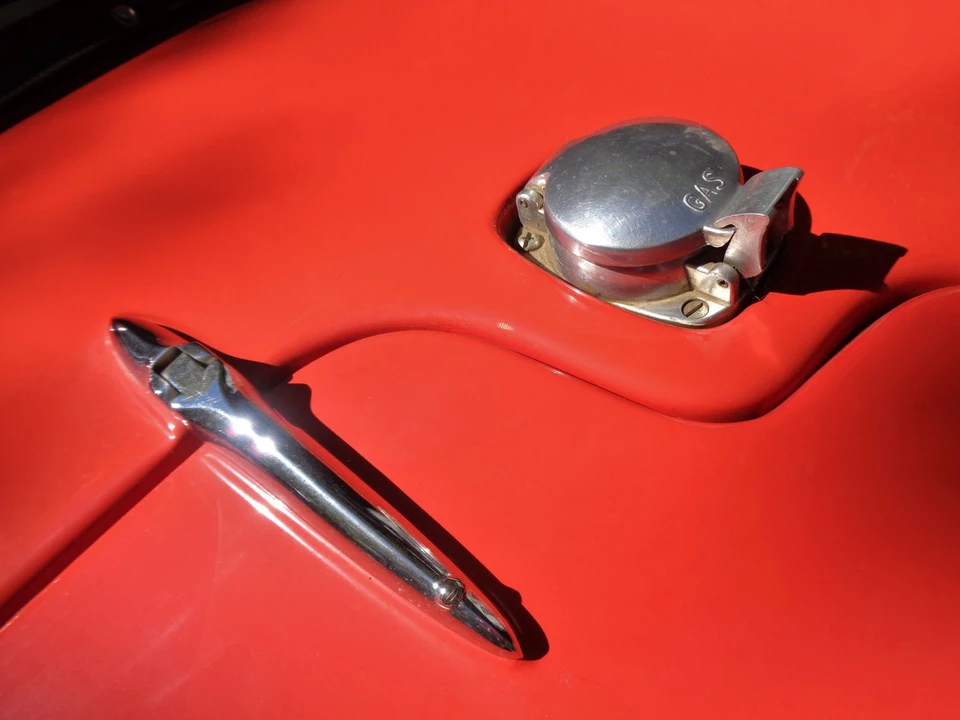 1985 Allard - Image 17 of 31