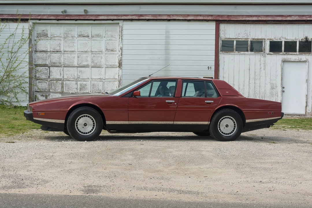 1985 Aston Martin Lagonda - Image 9 of 18