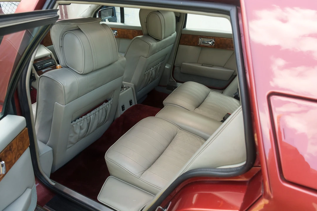 1985 Aston Martin Lagonda - Image 14 of 18
