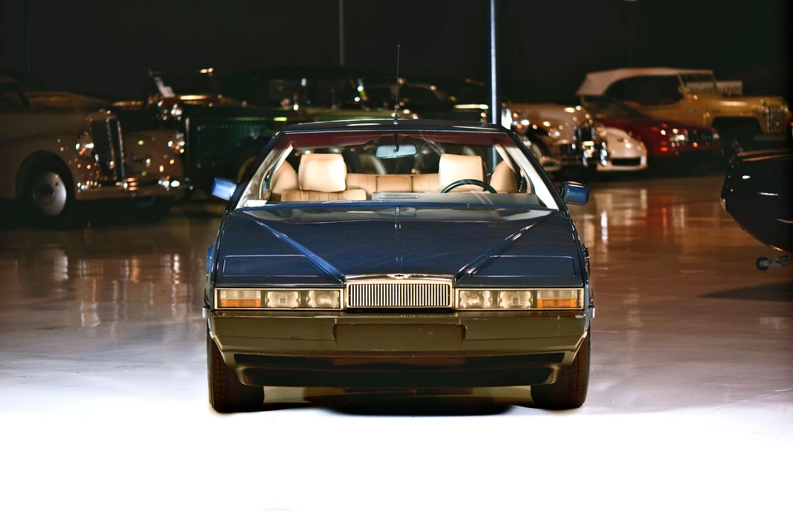 1985 Aston Martin Lagonda - Image 2 of 6
