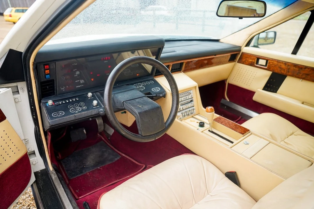 1985 Aston Martin Lagonda - Image 12 of 30