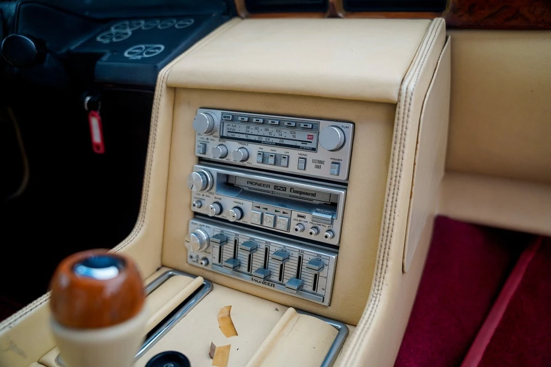 1985 Aston Martin Lagonda - Image 17 of 30