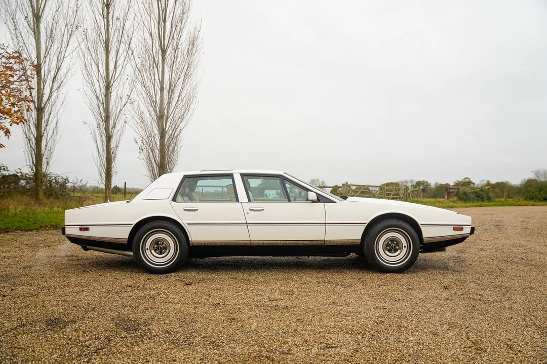 1985 Aston Martin Lagonda - Image 5 of 30
