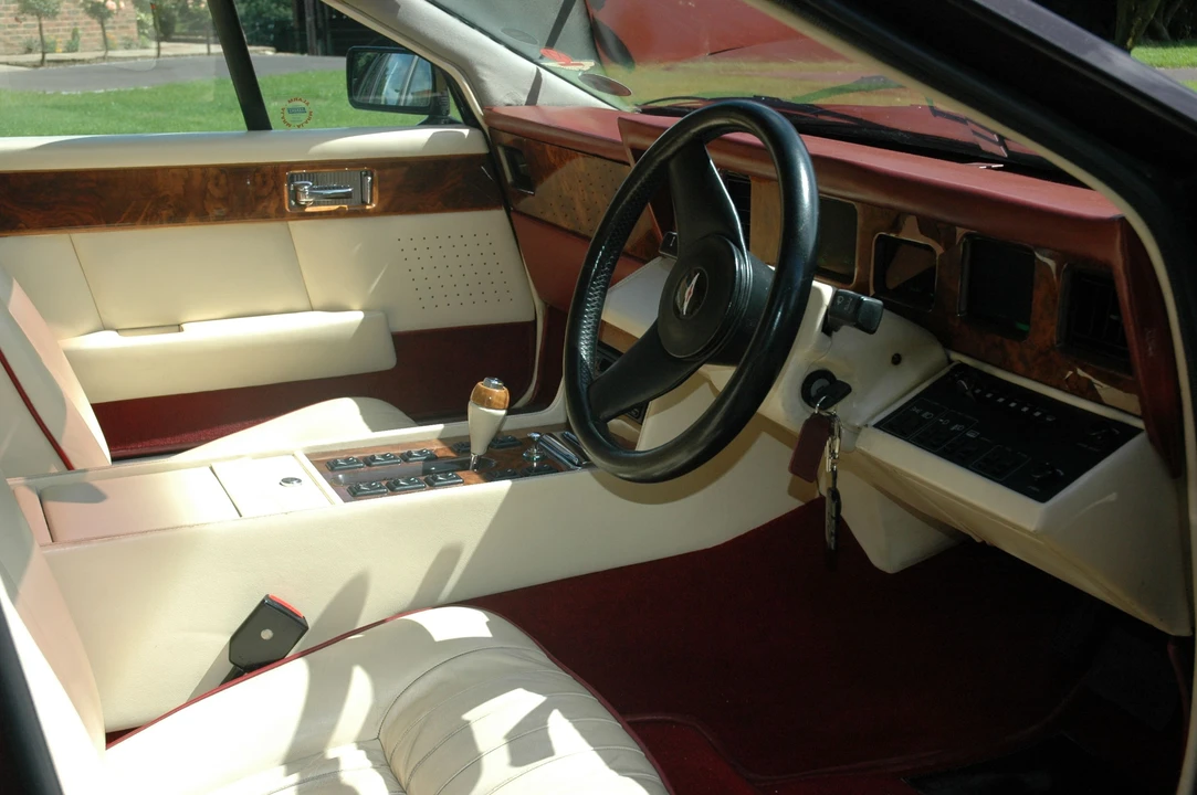1985 Aston Martin Lagonda - Image 6 of 7