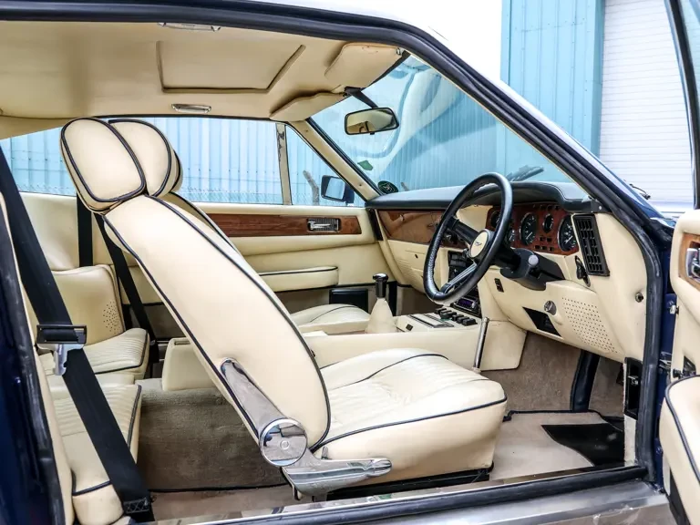 1985 Aston Martin DBS V8 & V8 & V8 Vantage - Image 19 of 31