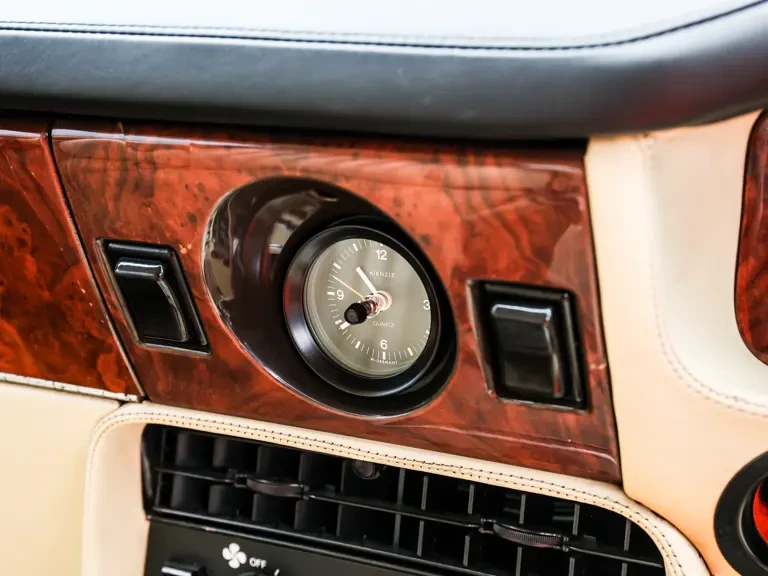 1985 Aston Martin DBS V8 & V8 & V8 Vantage - Image 18 of 31