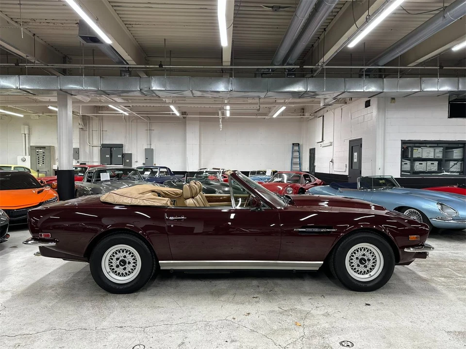 1985 Aston Martin DBS V8 & V8 & V8 Vantage - Image 15 of 31