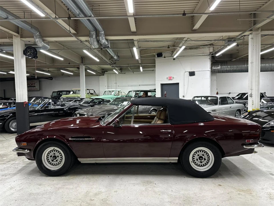 1985 Aston Martin DBS V8 & V8 & V8 Vantage - Image 14 of 31