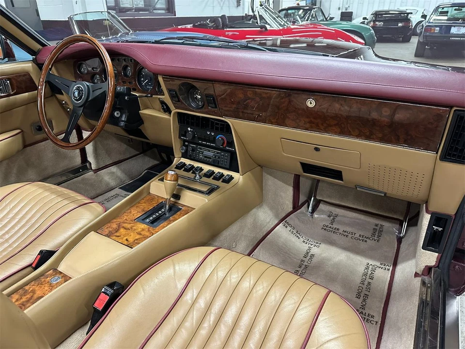 1985 Aston Martin DBS V8 & V8 & V8 Vantage - Image 28 of 31