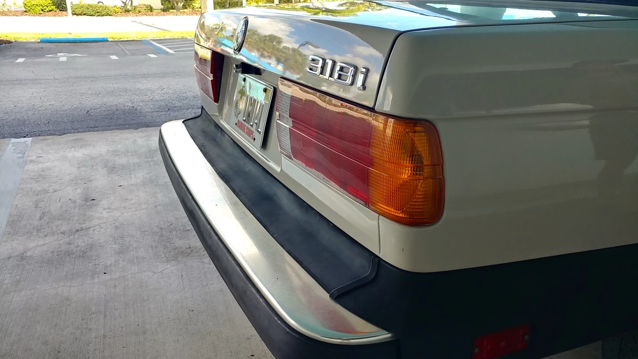 1985 BMW E30 3 Series - Image 28 of 31