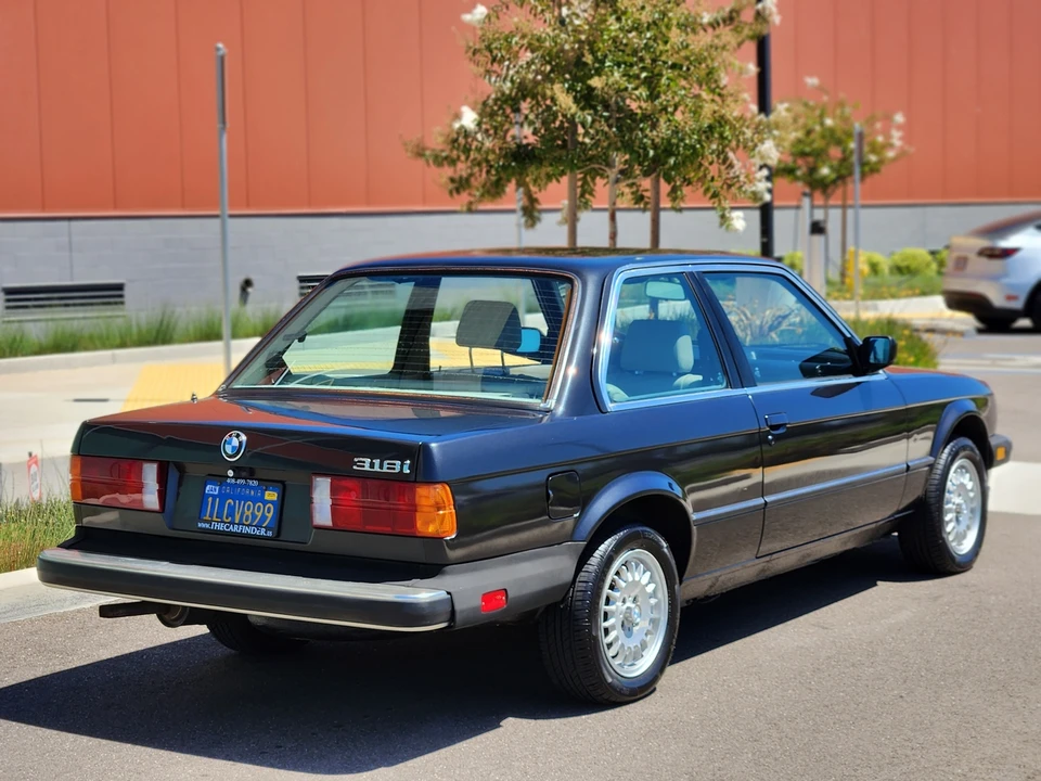 1985 BMW E30 3 Series - Image 18 of 31
