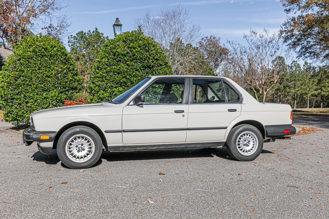 1985 BMW E30 3 Series - Image 2 of 31