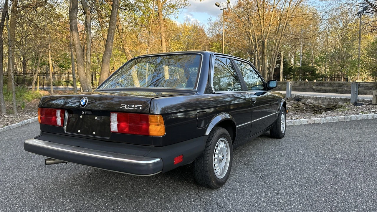 1985 BMW E30 3 Series - Image 17 of 31