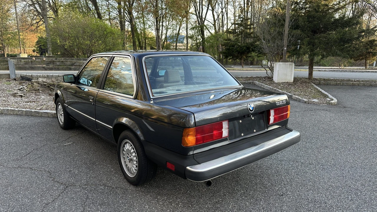 1985 BMW E30 3 Series - Image 19 of 31
