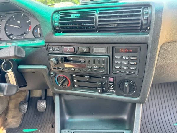 1985 BMW E30 3 Series - Image 16 of 21
