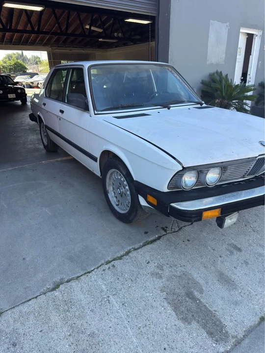 1985 BMW E28 5 Series - Image 2 of 10