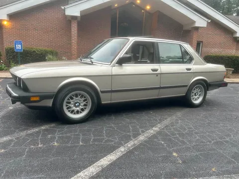 1985 BMW 5 Series 528e