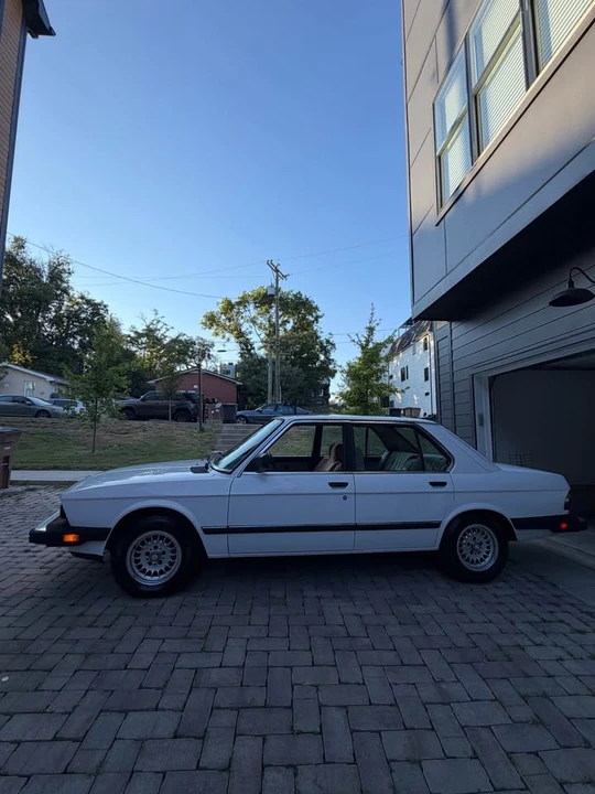 1985 BMW E28 5 Series - Image 4 of 18