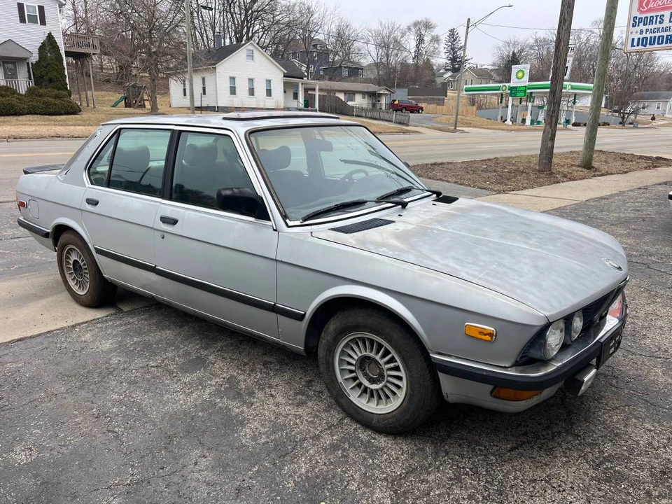 1985 BMW E28 5 Series - Image 2 of 21