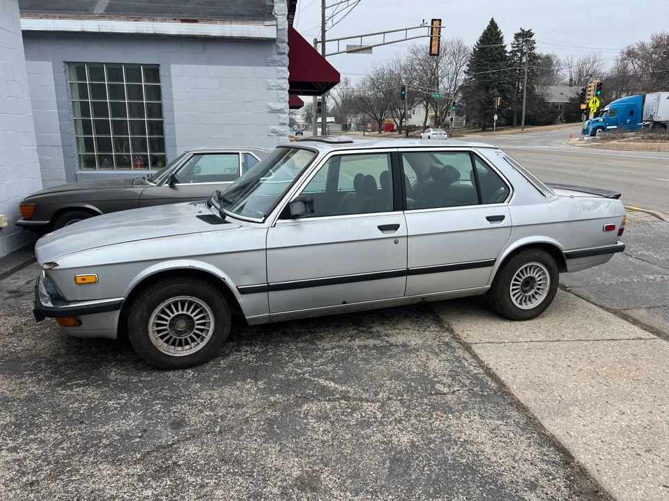1985 BMW E28 5 Series - Image 5 of 21