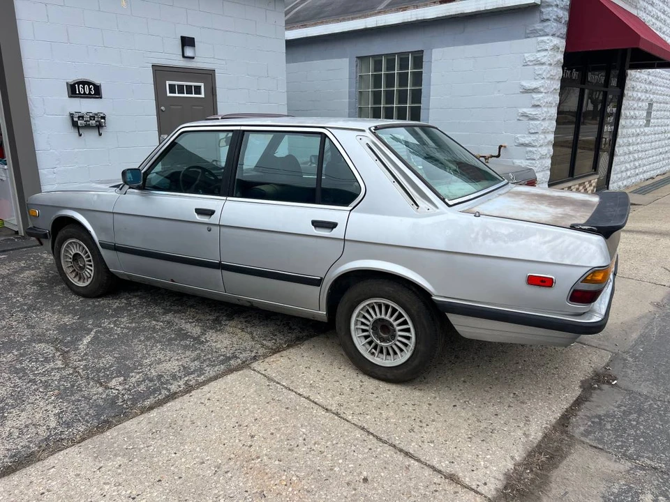1985 BMW E28 5 Series - Image 4 of 23