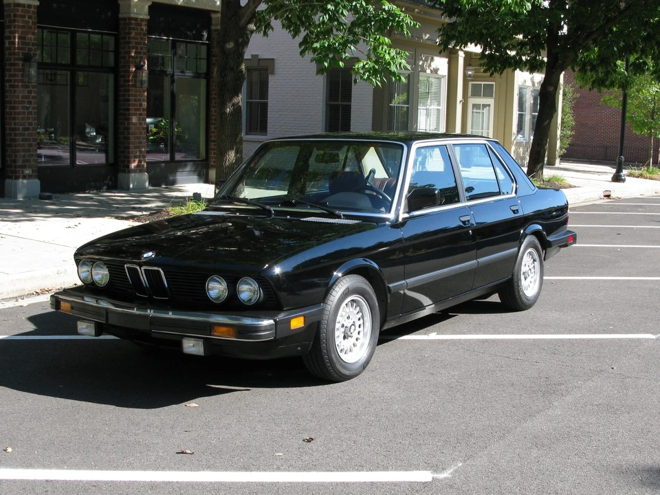 1985 BMW E28 5 Series - Image 2 of 31