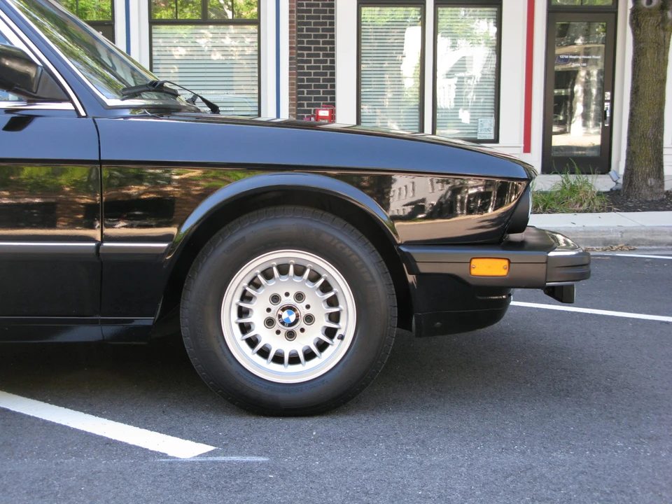 1985 BMW E28 5 Series - Image 14 of 31