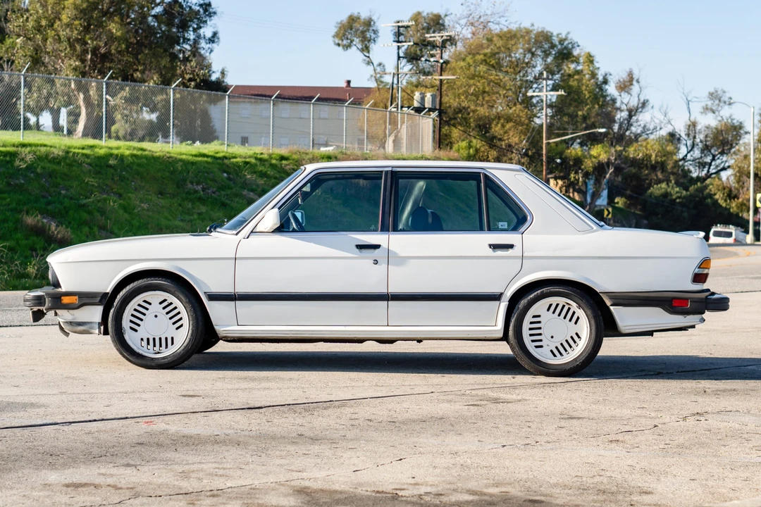 1985 BMW E28 5 Series - Image 9 of 31