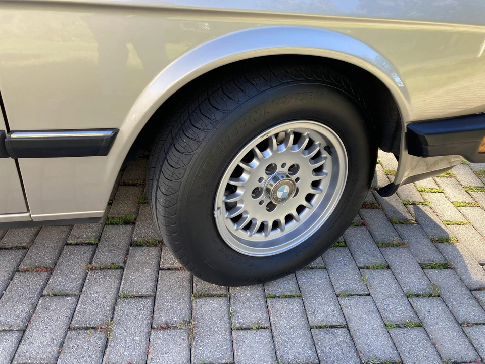1985 BMW E28 5 Series - Image 27 of 31