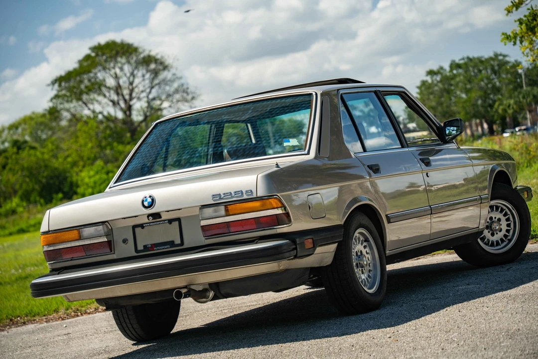 1985 BMW E28 5 Series - Image 13 of 31