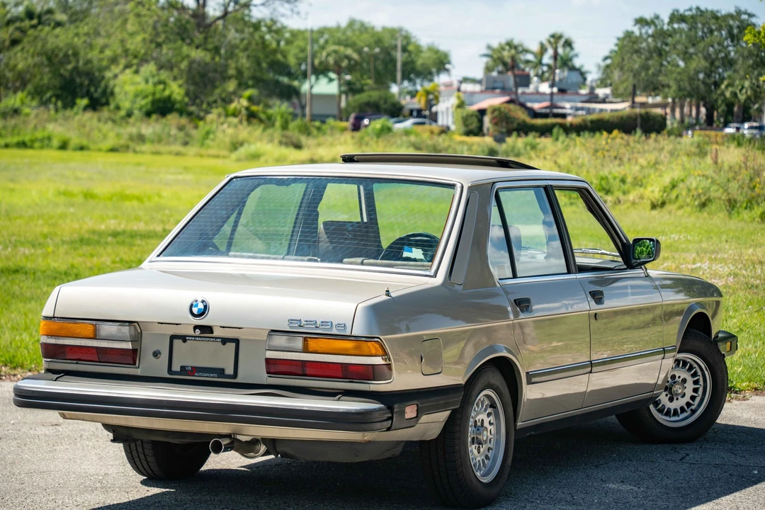1985 BMW E28 5 Series - Image 14 of 31