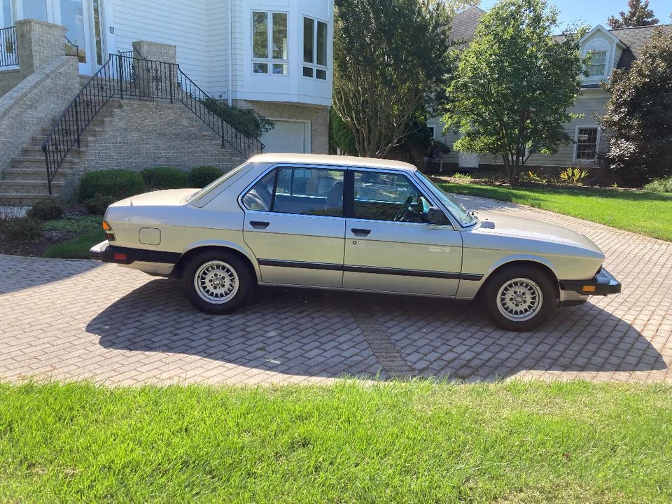 1985 BMW E28 5 Series - Image 4 of 31